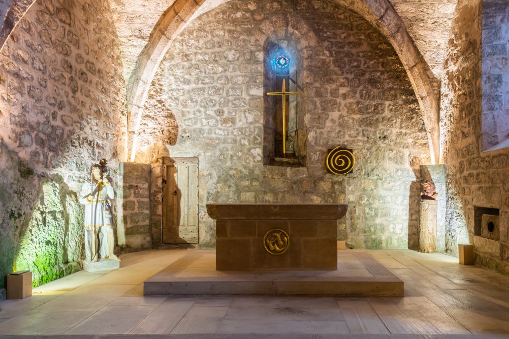 St-Christopher-church_salagou-couvertoirade_2500x1667