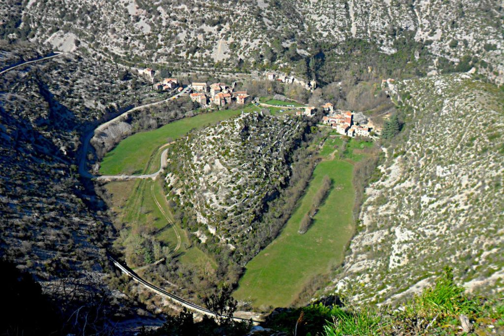 cirque-navacelles-1_navacelle_1600x1067
