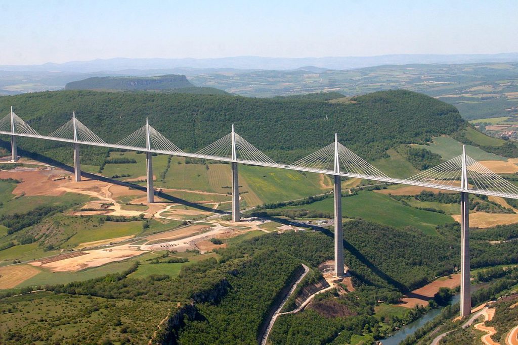 Viaduc_roquefort-millau_1200x800