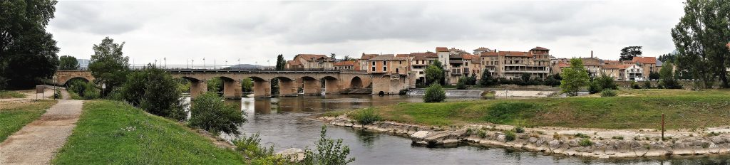 millau-panorama_roquefort-millau_4862x1100